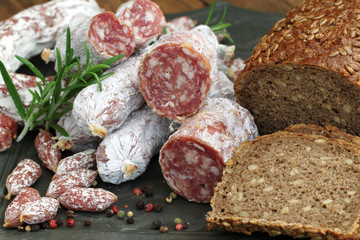 Luftgetrocknete Salami