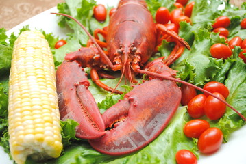 Lobster on Lettuce with Tomatoes and Corn