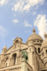 Fototapeta na wymiar Paryż - Sacre Coeur zaczął Reiterfigur