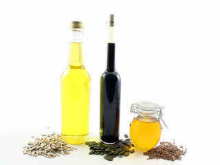 Verschiedene Pflanzen&ouml;le