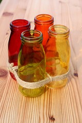 Glasvasen in Herbsttönen