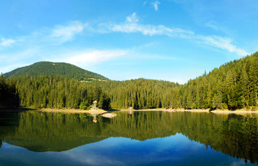 Fototapeta premium Synevir Lake