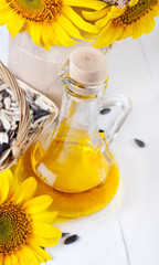 Sunflower oil with sunflower seeds