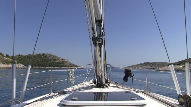 voilier dans les &icirc;les cornati