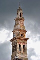 Fototapeta na wymiar Poli - Rzym - Piotr Apostoł Kościół Bell