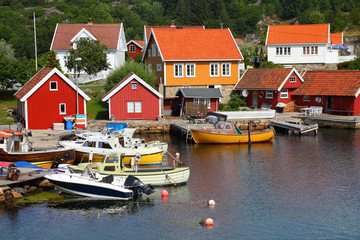 Fototapeta na wymiar Port w Norwegii - Skjern?y Wyspa