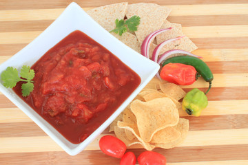Salsa and chips