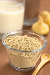Powdered Maca or Peruvian ginseng (lat. Lepidium meyenii)