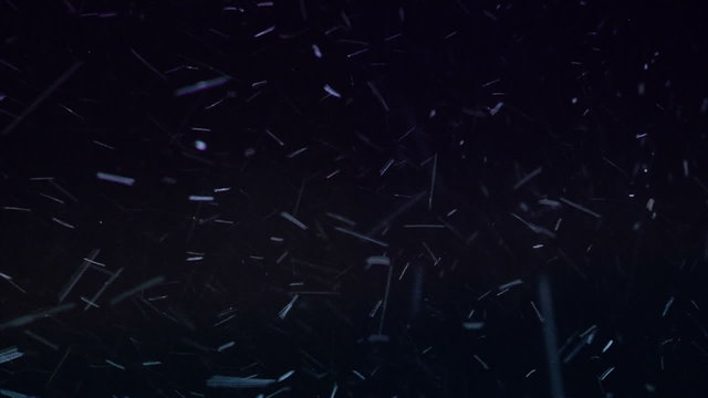 Strong wind and snowstorm in midnight ...