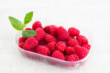 raspberries in a bowl