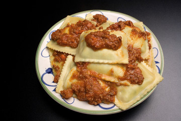 Tortelli al rag&ugrave; di carne