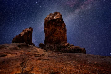 Fototapeten Gran canaria roque nublo in night stars light © lunamarina