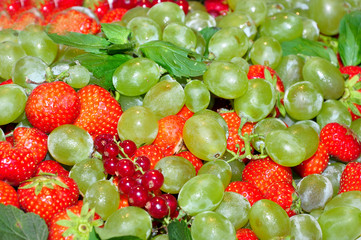 Weintrauben Erdbeere