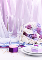 Serving fabulous wedding table in purple color