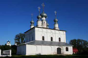 Fototapeta na wymiar Klasztor wstawiennictwo w Suzdal