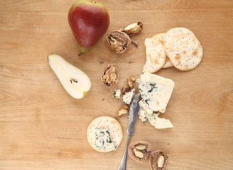 pears, walnuts and blue cheese