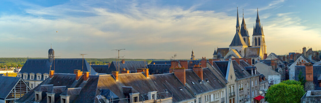 Horizontal panorama of Blois at sunset