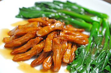 Beef tongue