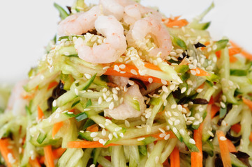 vegetable salad with shrimp