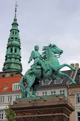 Fototapeta na wymiar Absalon statua, Copenhagen