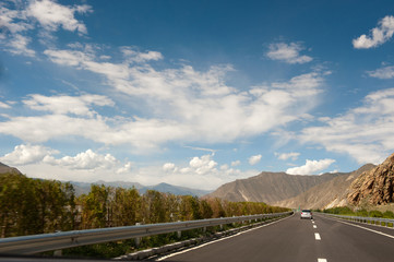 road  in  tibet autonomous region