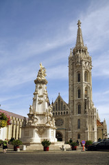 Fototapeta na wymiar Matthias Kościół w dzielnicy zamkowej na Wzgórzu Zamkowym w Budapeszcie