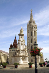 Fototapeta premium Die Matthiaskirche im Burgenviertel auf dem Burgberg in Budapest