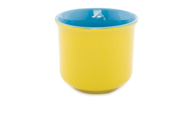 Cup the ceramic yellow.3