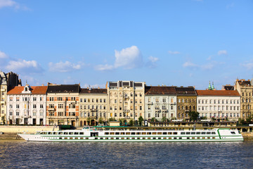 Fototapeta na wymiar Budapeszt Rzeka Waterfront