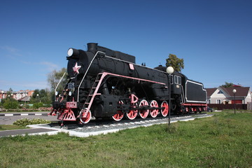 Shumerlya. Monument locomotive at the station.