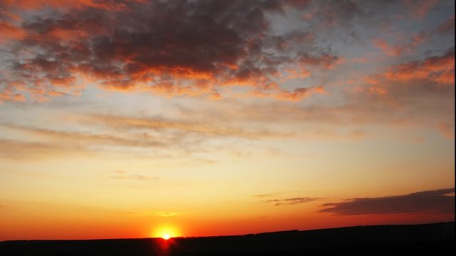 beautiful sunset. time-lapse HD