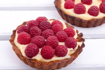 raspberry tart