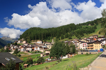 Fototapeta na wymiar Pejo, Trentino, Włochy