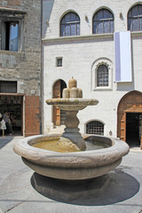 Fototapeta na wymiar Fontana dei Matti - Gubbio