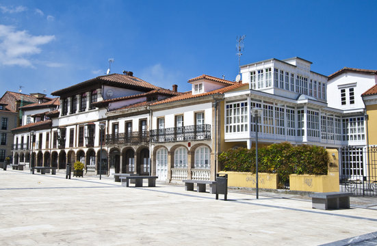 Pravia