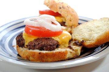 Cheeseburgers with Tomato and Onion
