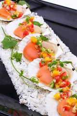 seared scallops with tropical salsa