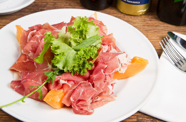 prosciutto crudo e melone