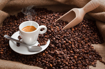 Espresso con caffè in grani