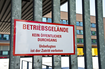 Schild Betriebsgelände