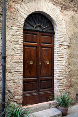 wooden  door in Tuscany. Italy