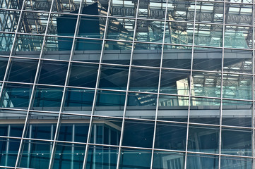 Obraz na płótnie Canvas Windows on modern building
