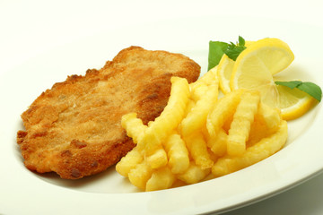 Kotlet z frytkami © CUKMEN