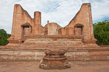 Fototapeta premium Ruined old temple build from brick