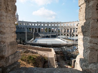 hockey in colosseum