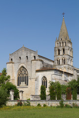 Fototapeta na wymiar abbaye de Bassac