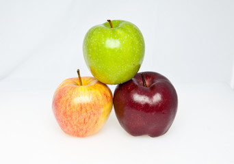 3 Apples