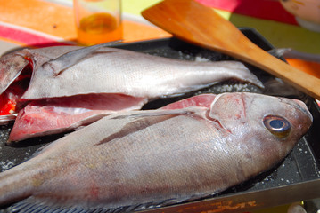 PESCADO A LA PLANCHA. BORRIQUTES O PLECTORHINCHUS MEDITERRANEUS