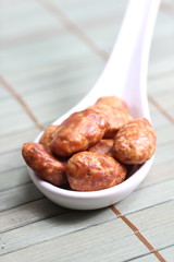 roasted almonds