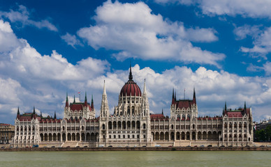 Fototapeta na wymiar Hungarian Parliament and Danube river, Budapest. Orszaghaz.